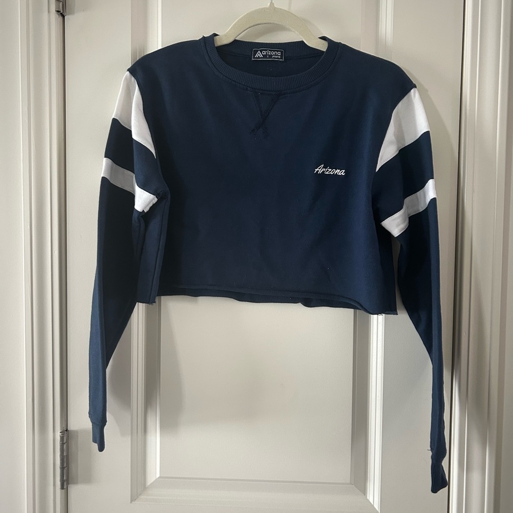 Arizona Jean Company Dark Blue Sweatshirt